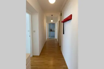 Grundriss der Unterkunft Mitten im Achten. Zentrale Wohnung in Wien