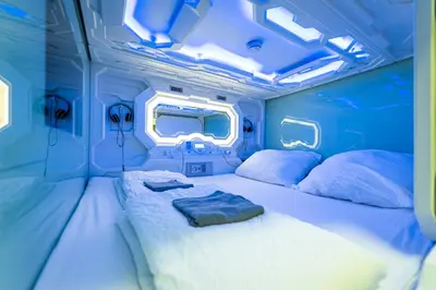 Ein Bett oder Betten in einem Zimmer der Unterkunft Space Home Apartment - Central Station # Hauptbahnhof