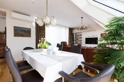 TV/Unterhaltungsangebot in der Unterkunft Großes Penthouse #12 mit Terrasse und Aussicht