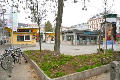 Radfahren an der Unterkunft Bright Apartment Augarten oder in der Nähe