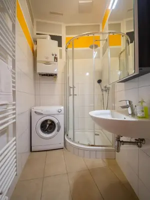 Ein Badezimmer in der Unterkunft Backpacker Apartment Schönbrunn
