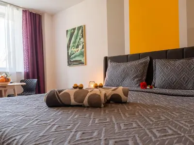 Ein Sitzbereich in der Unterkunft Backpacker Apartment Naschmarkt