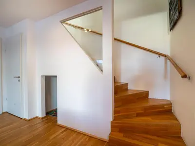 Grundriss der Unterkunft Premium Duplex 2BR for 6 with Balcony near City Museums Metro U3 U2