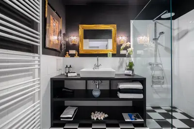 Ein Badezimmer in der Unterkunft The Kiss - Luxuriöses City Loft am Naschmarkt