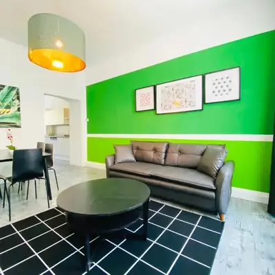 Stylish Apartment for 6 near Vienna International Centre Metro U1