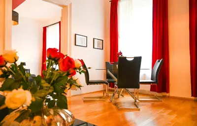 Ein Sitzbereich in der Unterkunft Highlight Suite Universitaet Wien