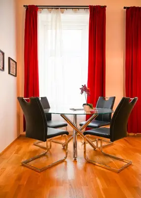 Ein Sitzbereich in der Unterkunft Highlight Suite Universitaet Wien