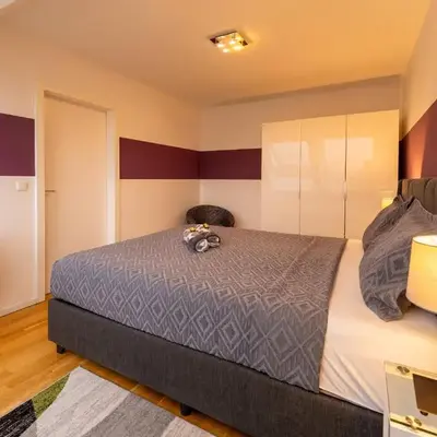 Modern Attic Apartment with Air conditioning near City Center