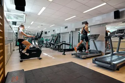 Das Fitnesscenter und/oder die Fitnesseinrichtungen in der Unterkunft Tennis- und Freizeitzentrum Neudörfl