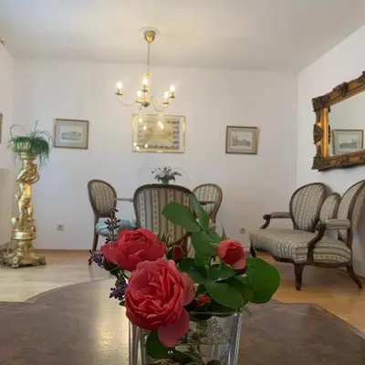 Ein Sitzbereich in der Unterkunft Amadeus Apartment