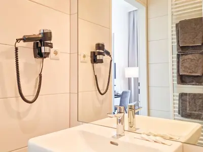 Ein Badezimmer in der Unterkunft Pension Mozart - Newly Renovated