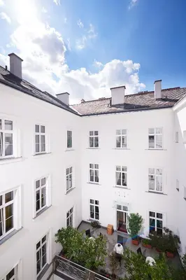 Das Gebäude in dem sich das Hotel befindet