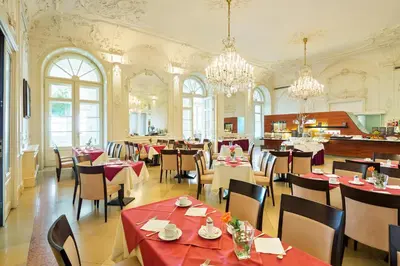 Ein Restaurant oder anderes Speiselokal in der Unterkunft Austria Trend Hotel Schloss Wilhelminenberg Wien