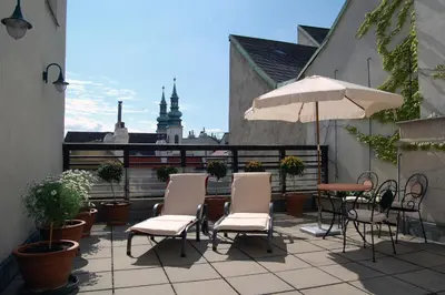 Ein Balkon oder eine Terrasse in der Unterkunft Hotel Kärntnerhof