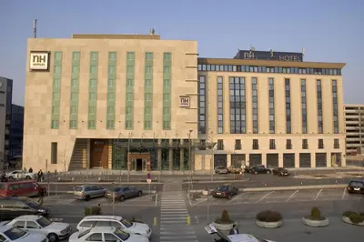 Das Gebäude in dem sich das Hotel befindet