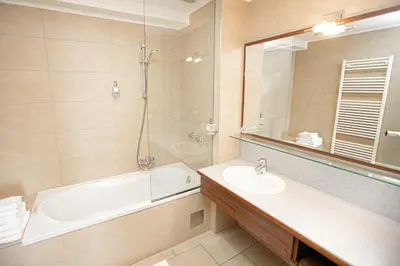 Ein Badezimmer in der Unterkunft Das Reinisch Hotel - near Vienna Airport