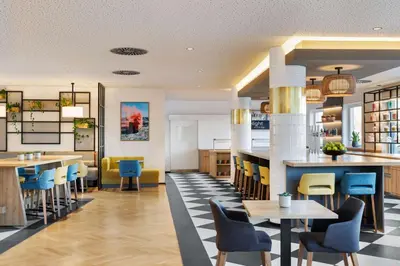 Ein Sitzbereich in der Unterkunft Spark by Hilton Vienna Messe Prater