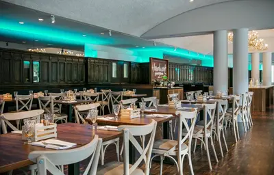 Ein Restaurant oder anderes Speiselokal in der Unterkunft ARCOTEL Wimberger Wien