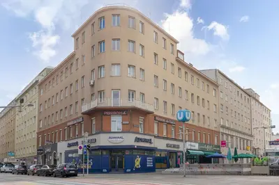 Das Gebäude in dem sich das Bed & Breakfast befindet