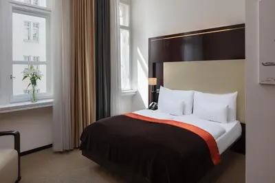 Ein Bett oder Betten in einem Zimmer der Unterkunft The Levante Parliament A Design Hotel