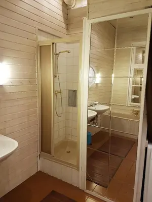 Ein Badezimmer in der Unterkunft King Apartments | contactless check-in