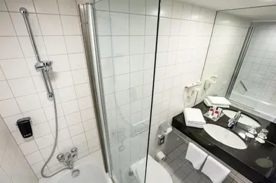 Ein Badezimmer in der Unterkunft Austria Trend Hotel Europa Wien