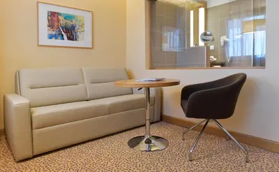 Ein Sitzbereich in der Unterkunft Seehotel Rust