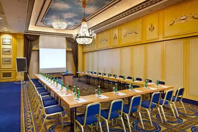 Der Geschäftsbereich oder Konferenzraum in der Unterkunft InterContinental Wien by IHG
