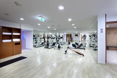 Das Fitnesscenter und/oder die Fitnesseinrichtungen in der Unterkunft Exe Vienna