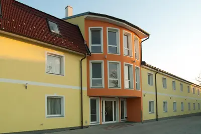 Das Gebäude in dem sich das Hotel befindet