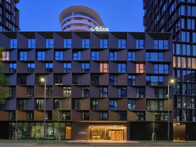 Das Gebäude in dem sich das Aparthotel befindet