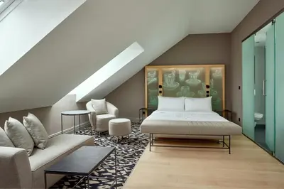 Ein Bett oder Betten in einem Zimmer der Unterkunft Le Méridien Vienna