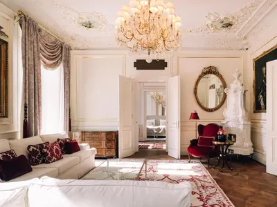 Ein Sitzbereich in der Unterkunft Hotel Sacher Wien