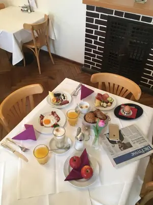 Essen im Hotel oder in der Nähe