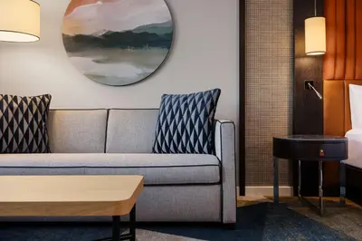 Ein Sitzbereich in der Unterkunft Hilton Vienna Waterfront