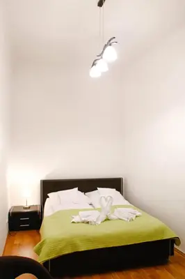 Ein Bett oder Betten in einem Zimmer der Unterkunft Elegant Vienna Apartment
