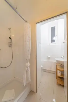 Ein Badezimmer in der Unterkunft josef's home I Comfort Studio I City Center