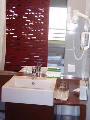 Ein Badezimmer in der Unterkunft Kyriad Vienna Altmannsdorf