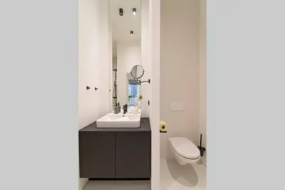 Ein Badezimmer in der Unterkunft josef's home I Pink Flamingo I Deluxe Suite