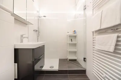 Ein Badezimmer in der Unterkunft Im Herzen von Wien - Charmante Garconiere