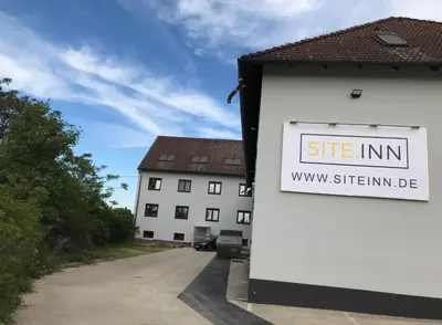 Das Gebäude in dem sich das Aparthotel befindet