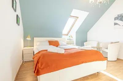 Ein Bett oder Betten in einem Zimmer der Unterkunft Charming 2 Apartments Ideal for Extended Stays
