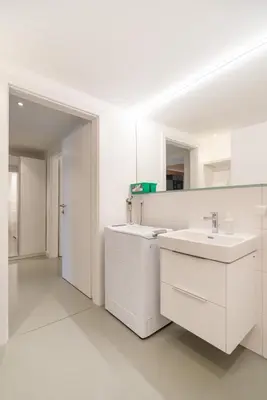 Küche/Küchenzeile in der Unterkunft Vorgarten Apartments - central, new and stylish for your comfortable stay in Vienna