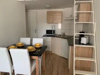 Küche/Küchenzeile in der Unterkunft Raisa Apartments Lerchenfelder Gürtel 30
