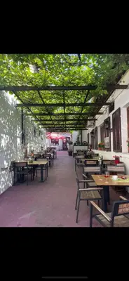 Ein Restaurant oder anderes Speiselokal in der Unterkunft Apartment im Herzen von Neusiedl am See