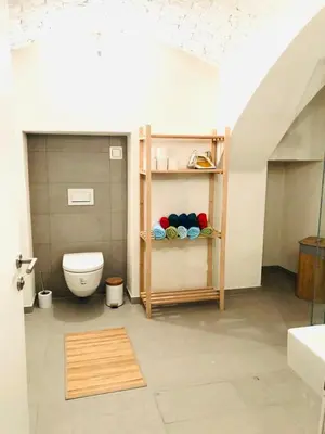 Ein Badezimmer in der Unterkunft Atelier - Apartment with Garden