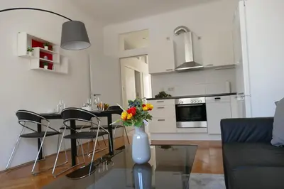 Küche/Küchenzeile in der Unterkunft Stylish City Apartments Vienna