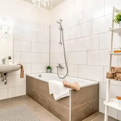 Modern & Sunny 52m2 Apartment with Balcony & Fast WIFI