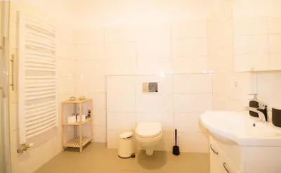 Ein Badezimmer in der Unterkunft Gelassener Aufenthalt l LF9