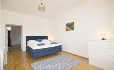 Ein Bett oder Betten in einem Zimmer der Unterkunft Stadt Nähe l LF18